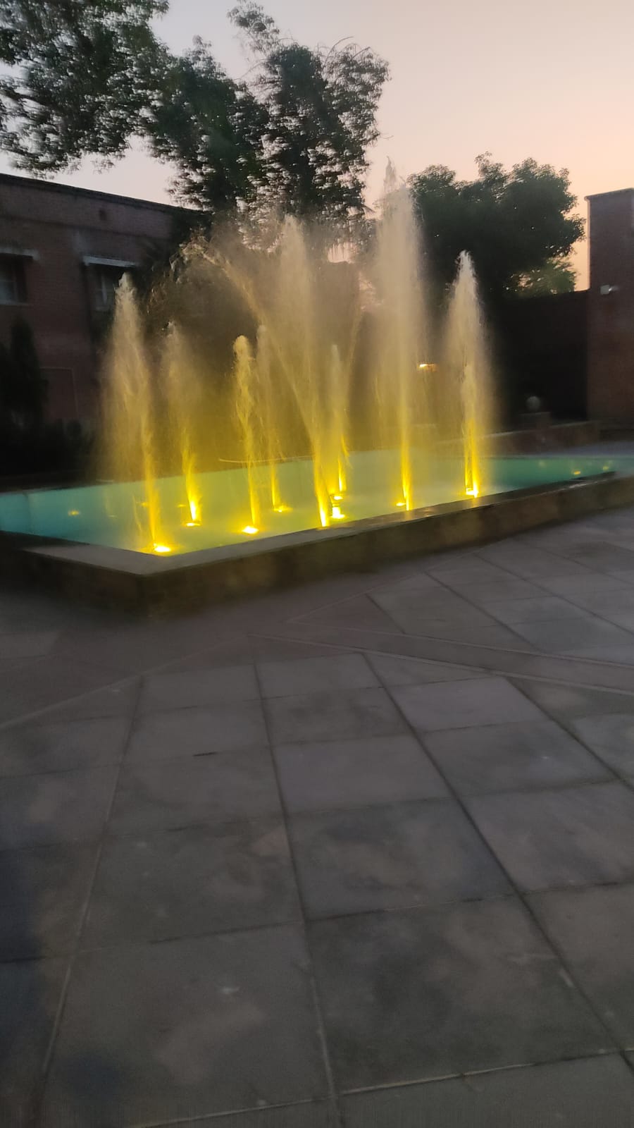 RGB Fountain Light 9W