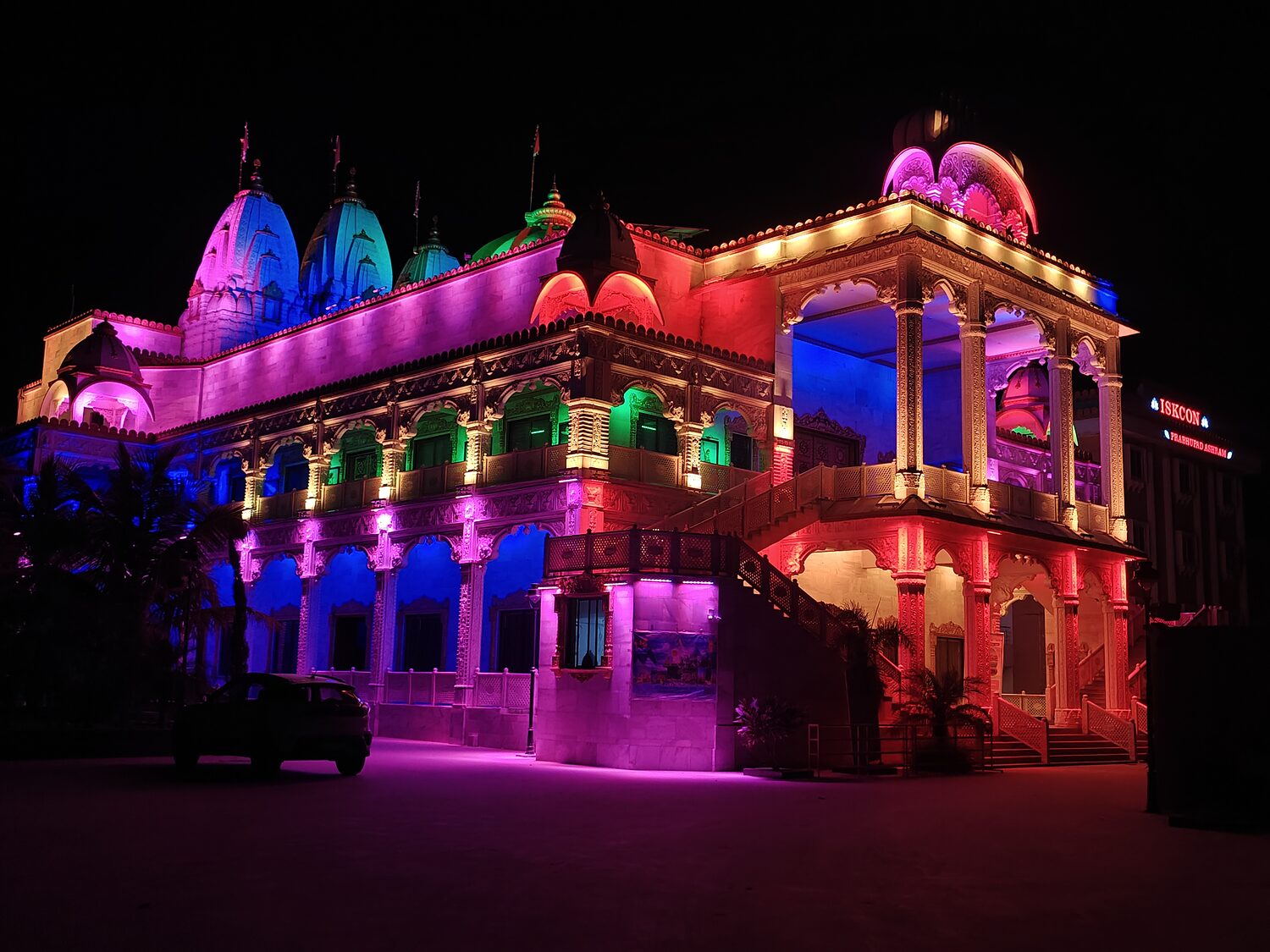 ISKCON Temple, Mahesana